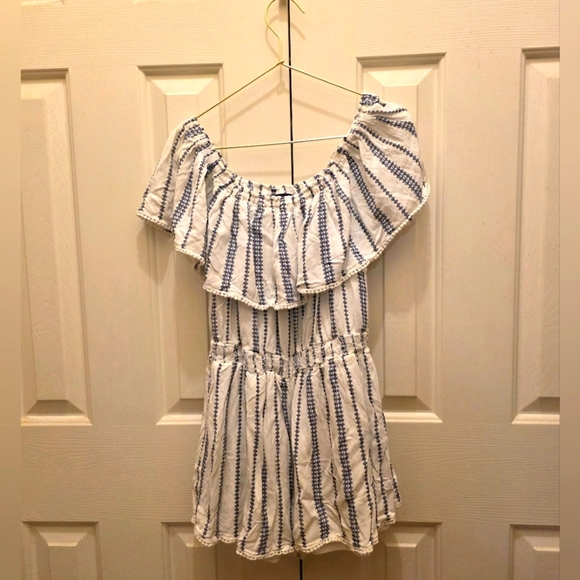 Lulus See Ya There White PrintOff-the-Shoulder Romper- Size large- NWOT🤍💙 - Picture 7 of 10